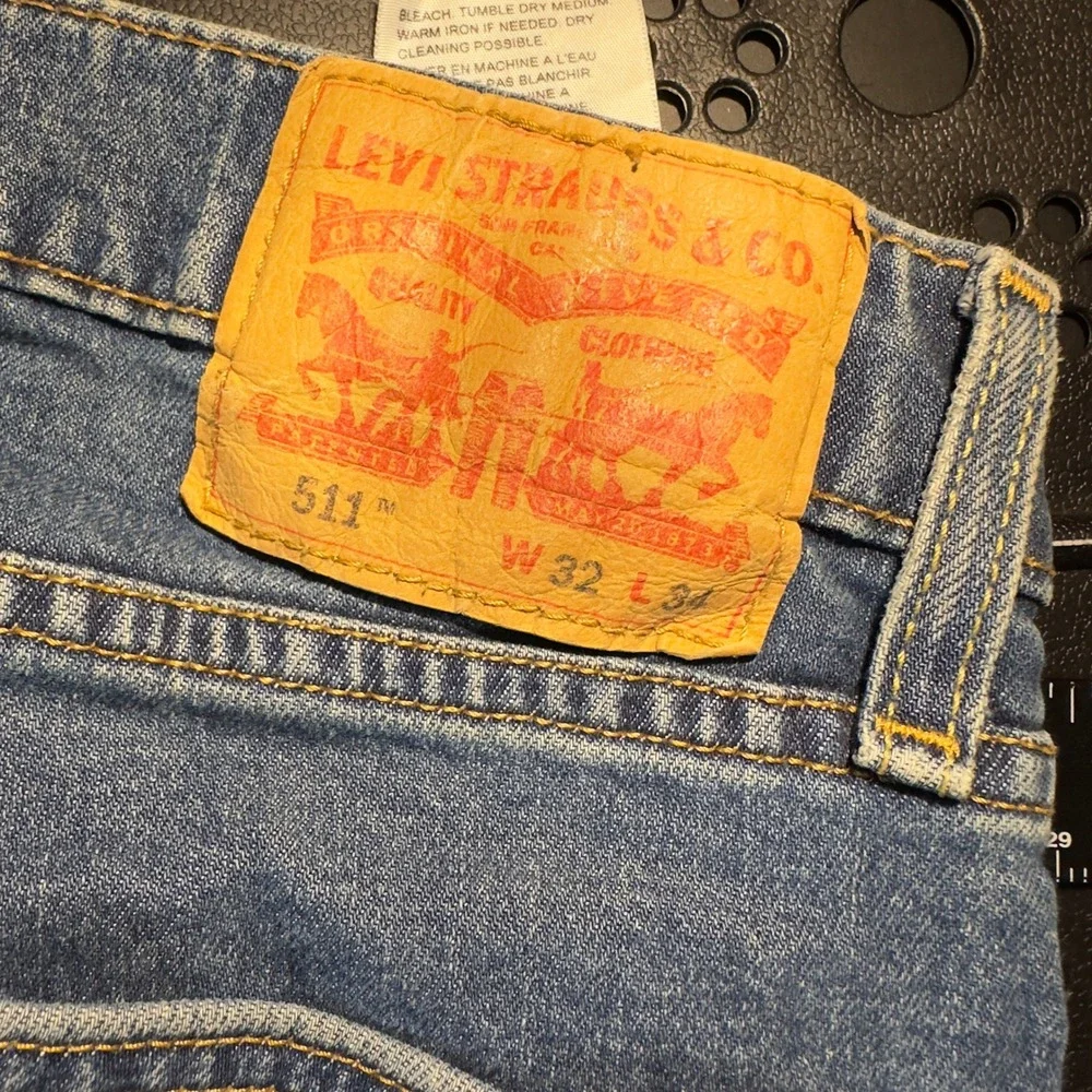 Levi's 511 Slim Fit Jeans Mens 32x34 Blue Medium Wash Denim Casual‎ Streetwear